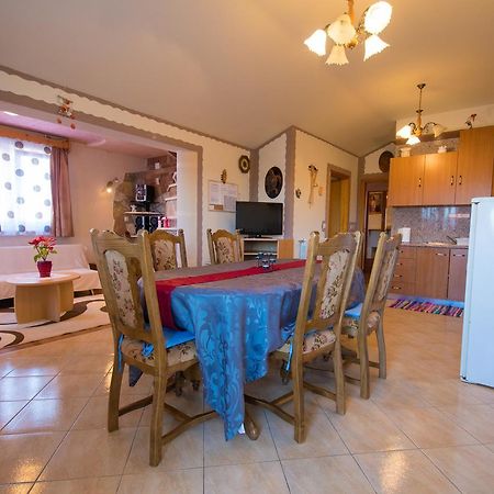 Apartment Hajdi Malinska Kültér fotó